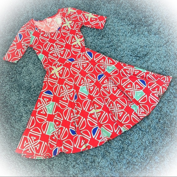 💕Beautiful Red Geometric Lularoe Nicole Fit & Flare Dress💕 - Picture 9 of 11